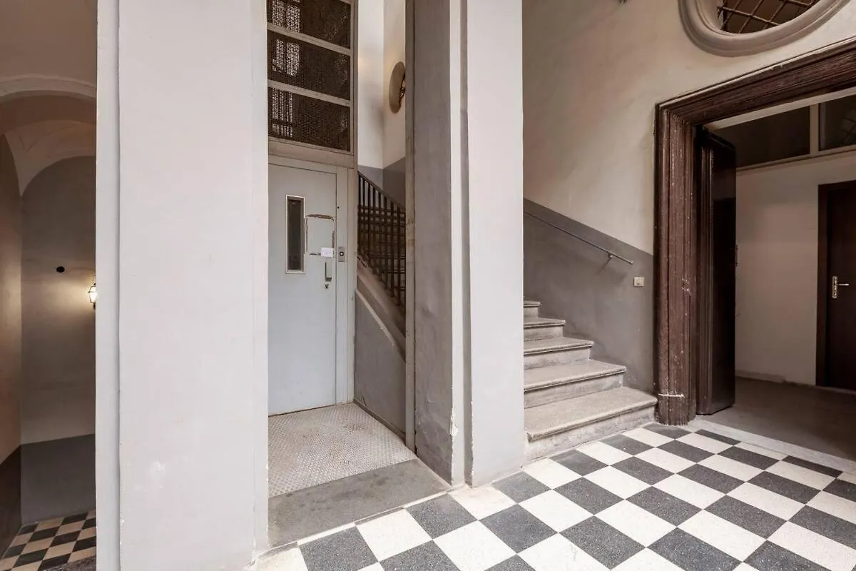 Palazzo Majorana Acomodação com café da manhã Nápoles Itália