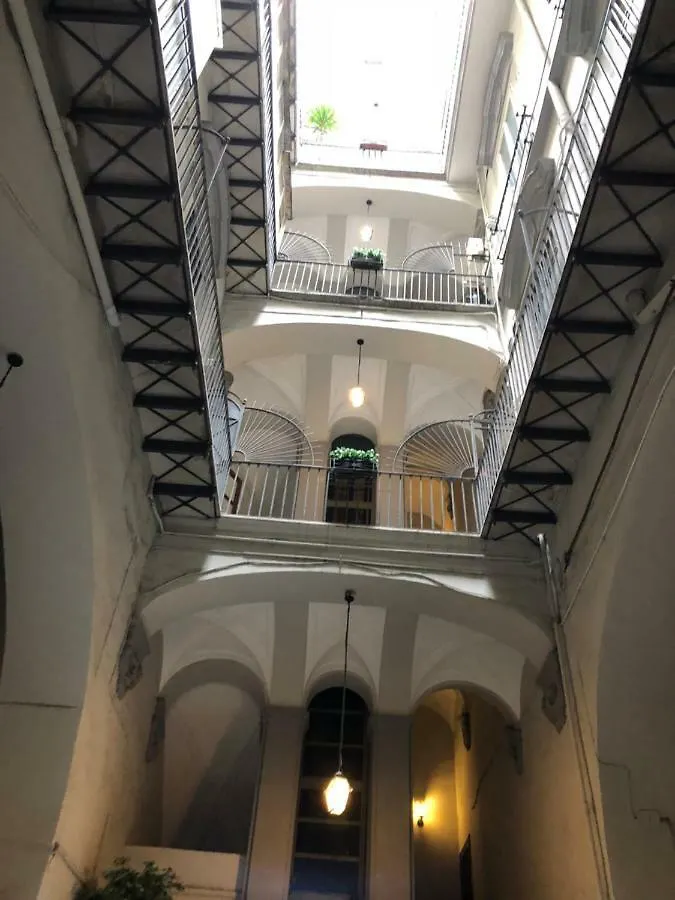 Alojamento de Acomodação e Pequeno-almoço Palazzo Majorana Acomodação com café da manhã Nápoles Itália